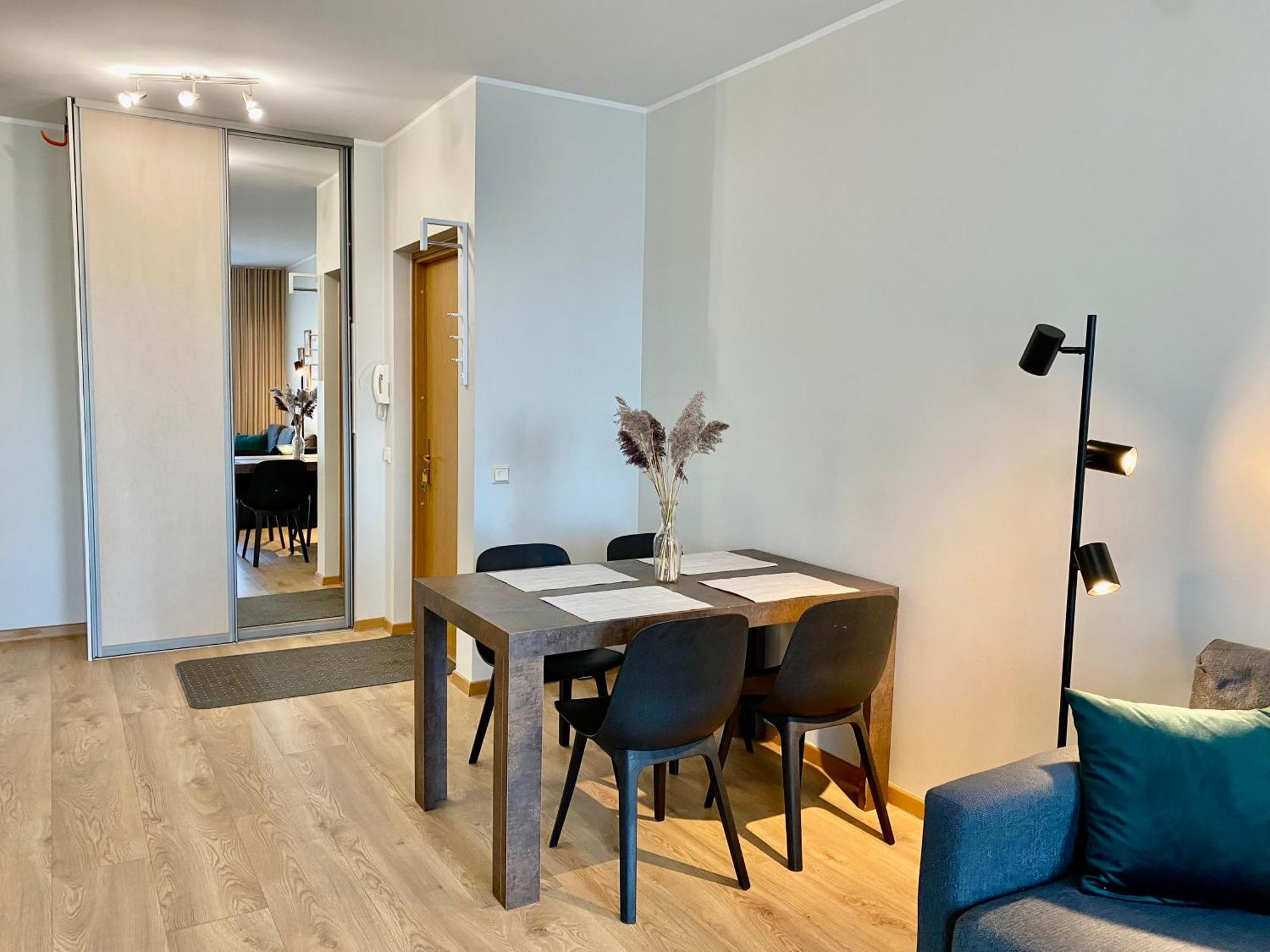 Cozy Foorum Apartment - Tallinn City Centre Buitenkant foto